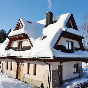  Apartman Jszi